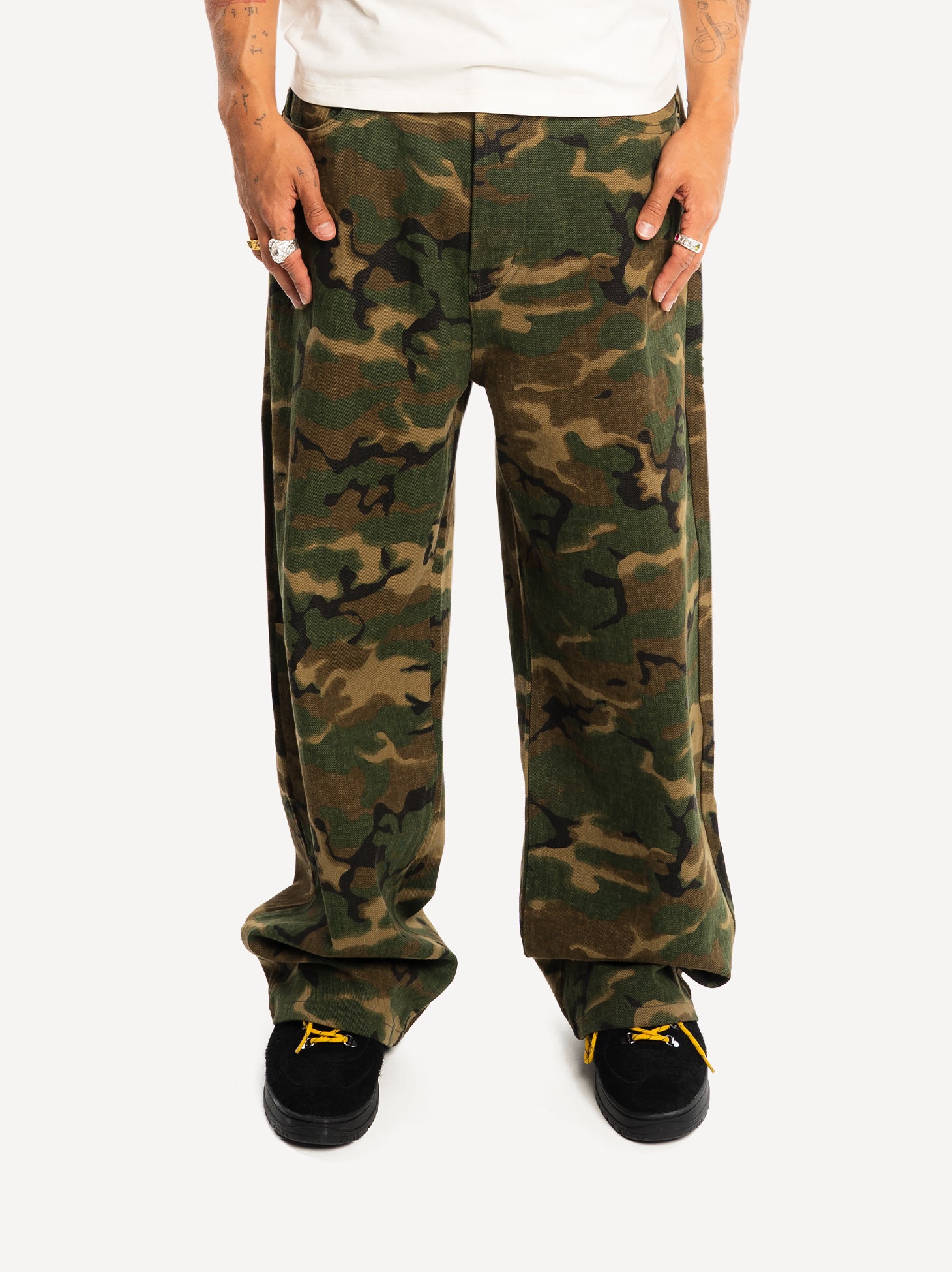 wrst CAMO RECONSTRUCTED JEAN v2完売品 Baggy Fit Camo Jeans – AnotherCottonLab