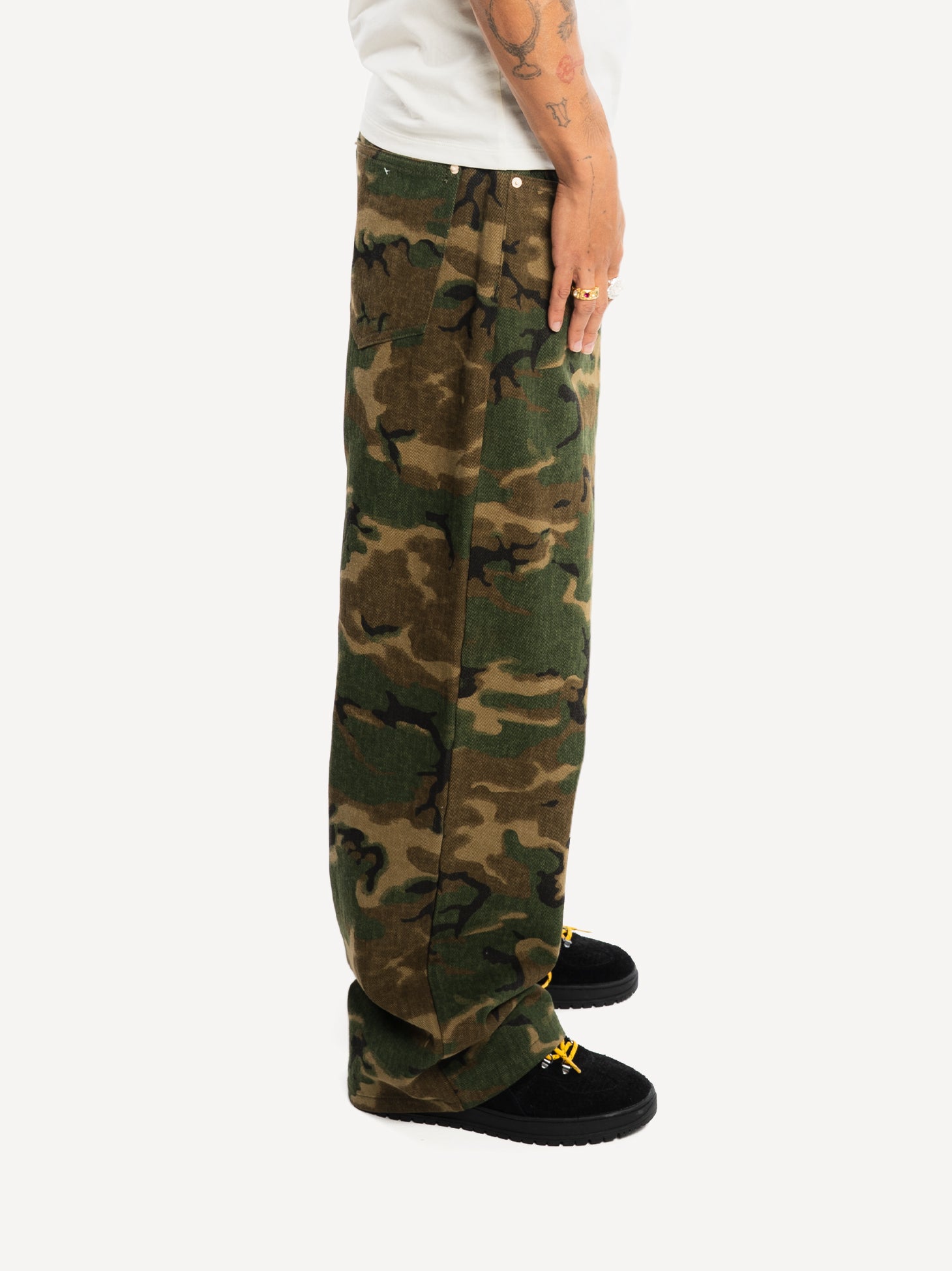 Baggy Fit Camo Jeans – AnotherCottonLab