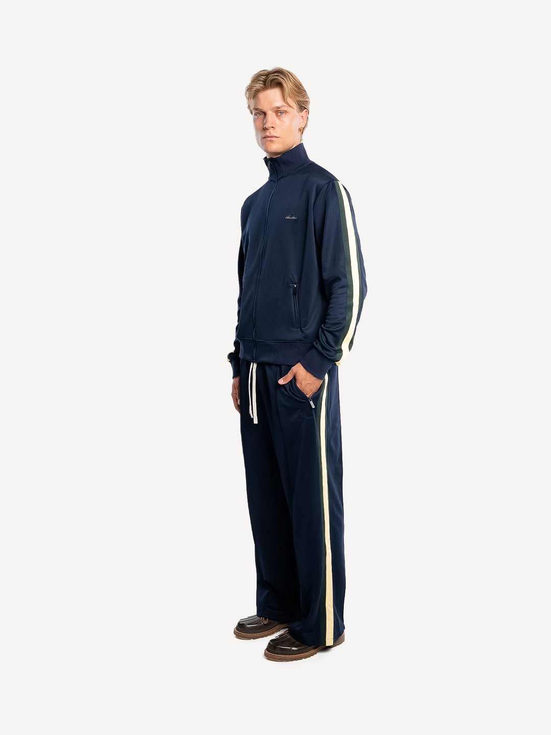 Everyday Wide Fit Track Pant